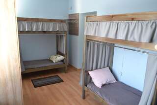 Хостелы Maverick Тернополь Спальное место на двухъярусной кровати в общем номере для женщин-4